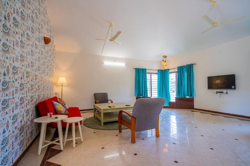 Lake View Villa Gandaulim ภายนอก รูปภาพ