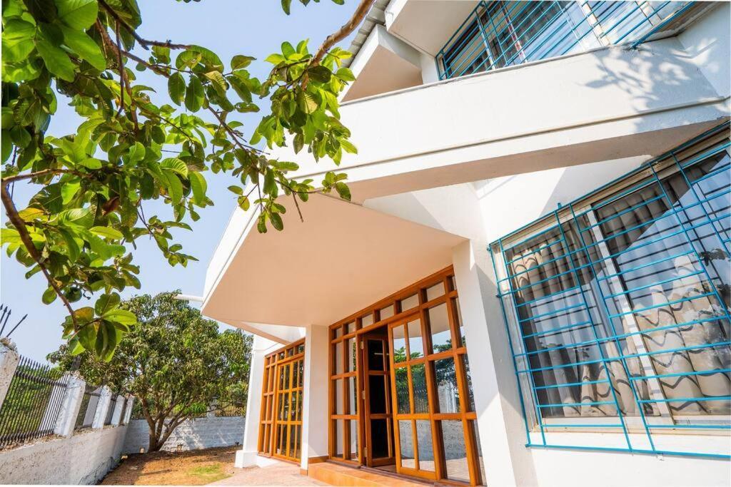 Lake View Villa Gandaulim ภายนอก รูปภาพ